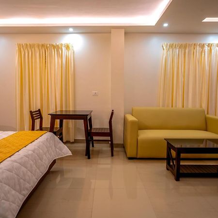 Metro Residency Hotel Tirur Exterior foto