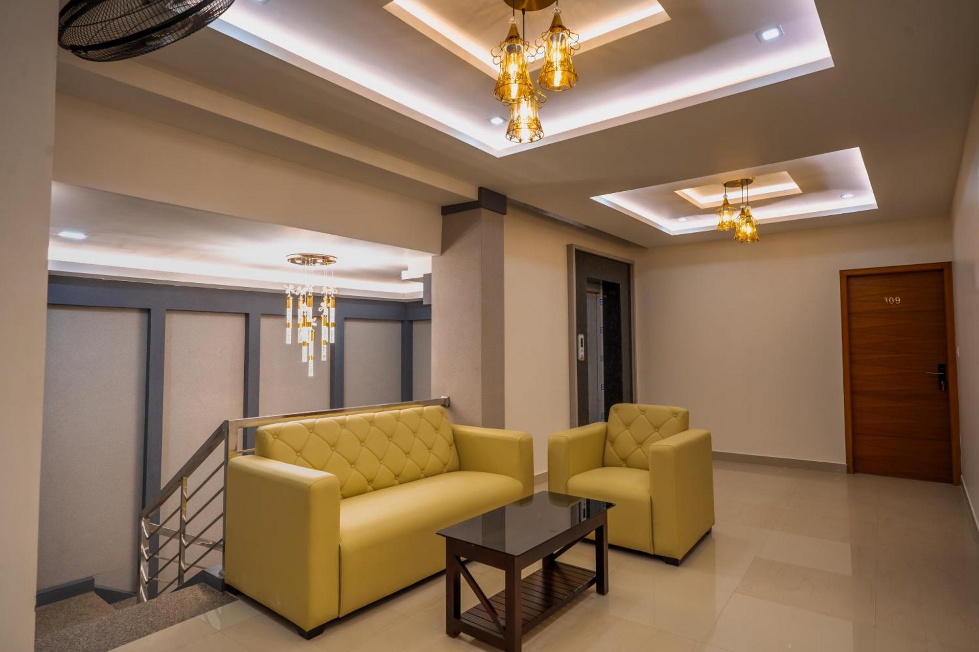 Metro Residency Hotel Tirur Exterior foto