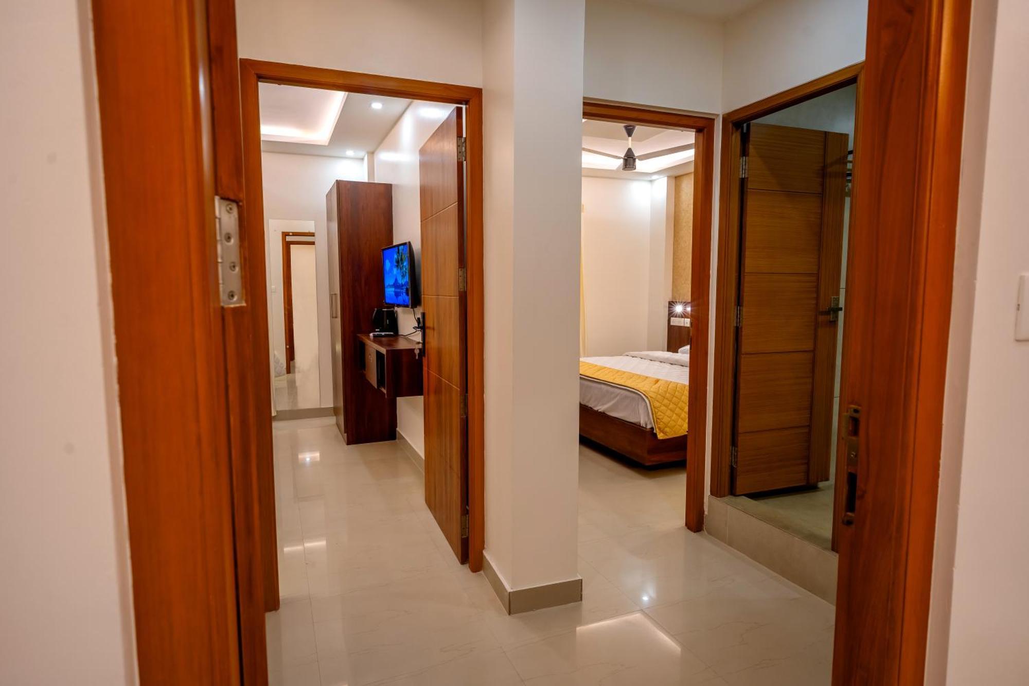 Metro Residency Hotel Tirur Exterior foto